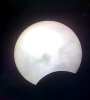 Annular Eclipse 2023 - sunspots and the moon
